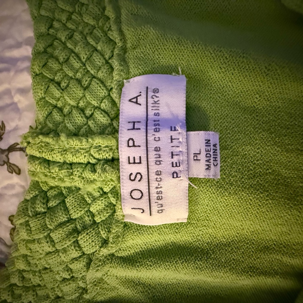 Joseph A Vibrant Green Tank Top - Picture 5 of 9